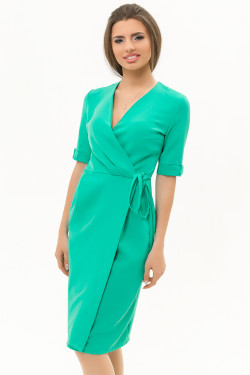 Vestido midi verde para el día a día, con corte cruzado . Verde.
