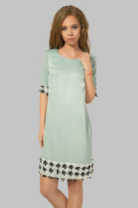 Short satin dress with floral appliqué in sage green Sage Шалфей