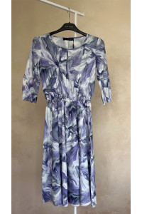 Midi dress made of crepe chiffon with a lilac print. Lilac Сирень