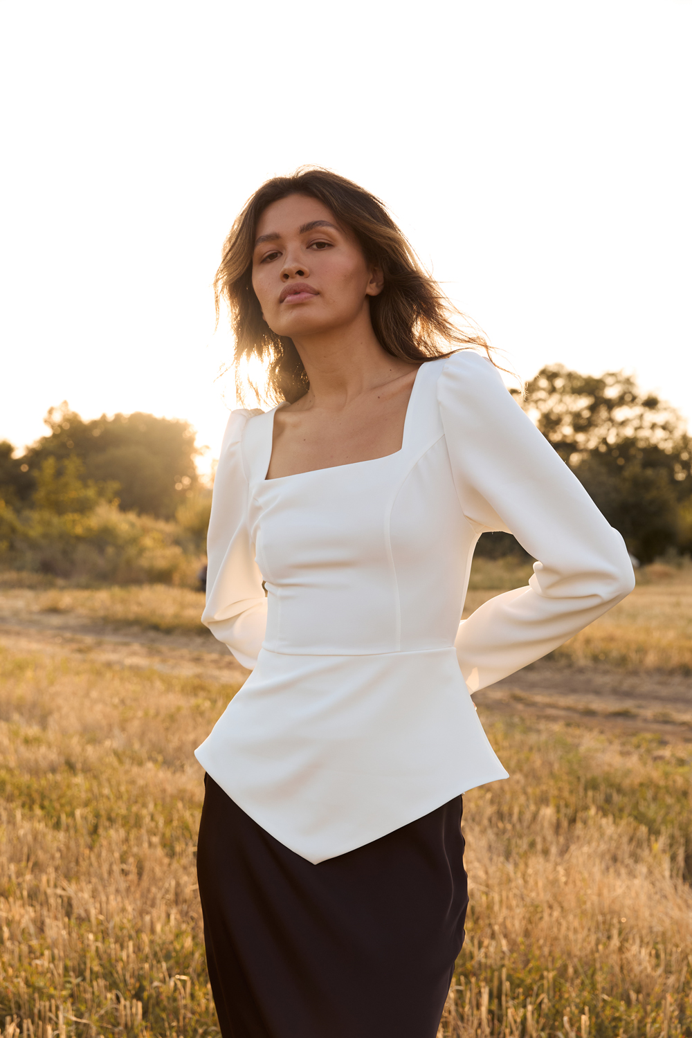 Топ 6705 Молочный