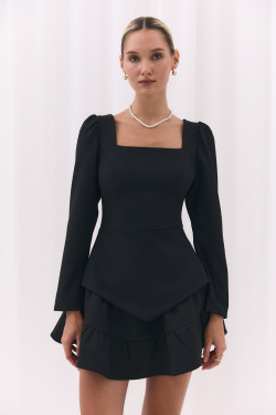 Черная блузка для офиса с фигурной баской и длинным рукавом Черный