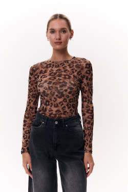 Бежевый боди из сетки с длинными рукавами приталенного кроя