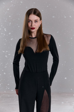 Черный боди с фигурным декольте из сетки и длинным рукавом