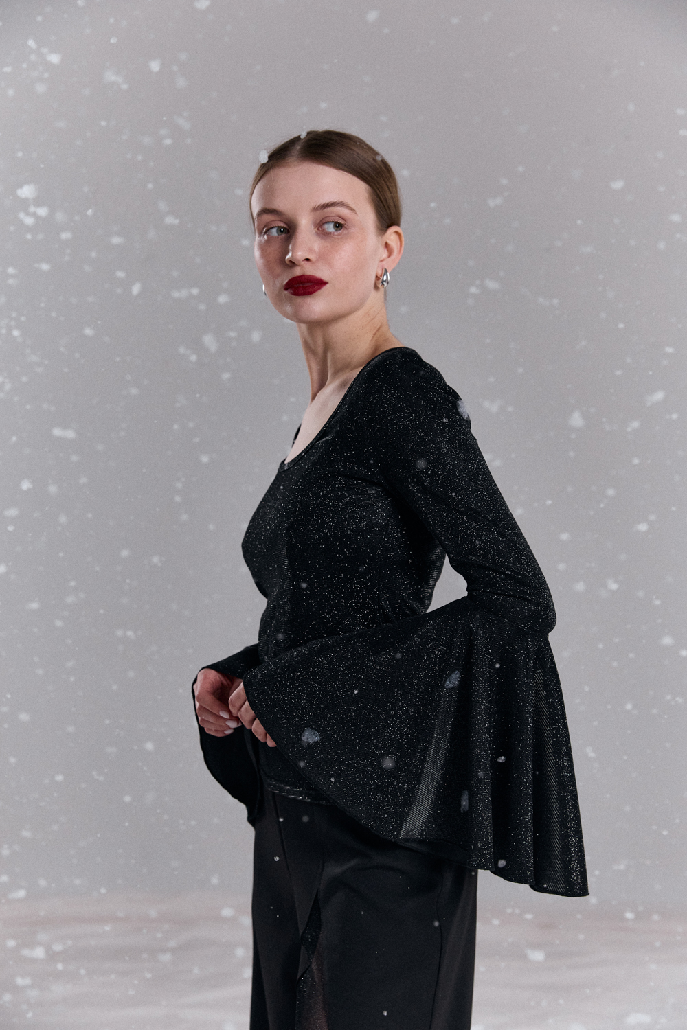 Топ 6768 Черный