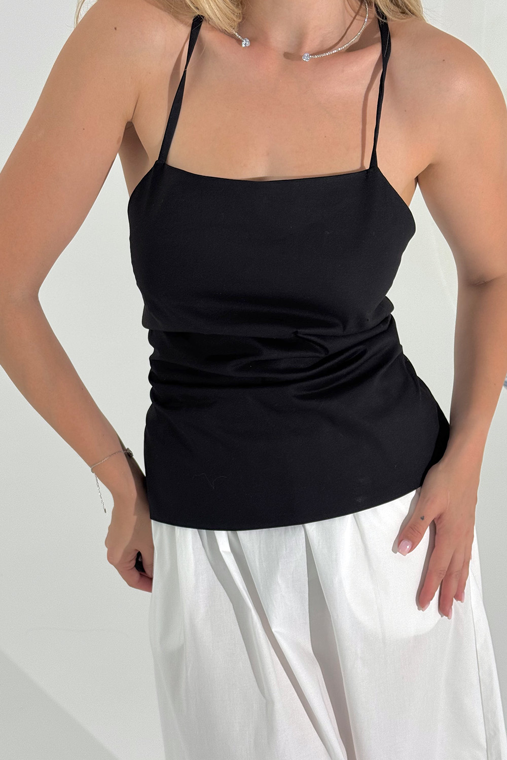 Топ 6877 Черный