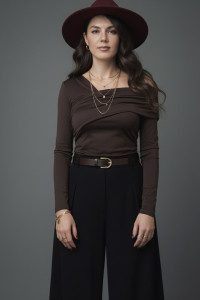 Chocolate-colored fitted long-sleeve top with an asymmetrical neckline Шоколад
