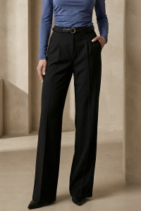 Women's Black Straight-Leg Office Trousers in Suiting Fabric Черный