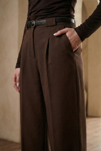 Women's Straight-Leg Office Trousers in Suiting Fabric, Chocolate Colour Шоколад