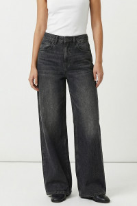 Schwarze, locker geschnittene Jeans mit hoher Taille aus Baumwolle . Schwarz. Черный