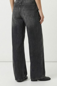 Schwarze, locker geschnittene Jeans mit hoher Taille aus Baumwolle . Schwarz. Черный