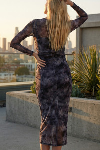 Rochie midi gri din plasă imprimată, cu mânecă lungă . Gri. Серый