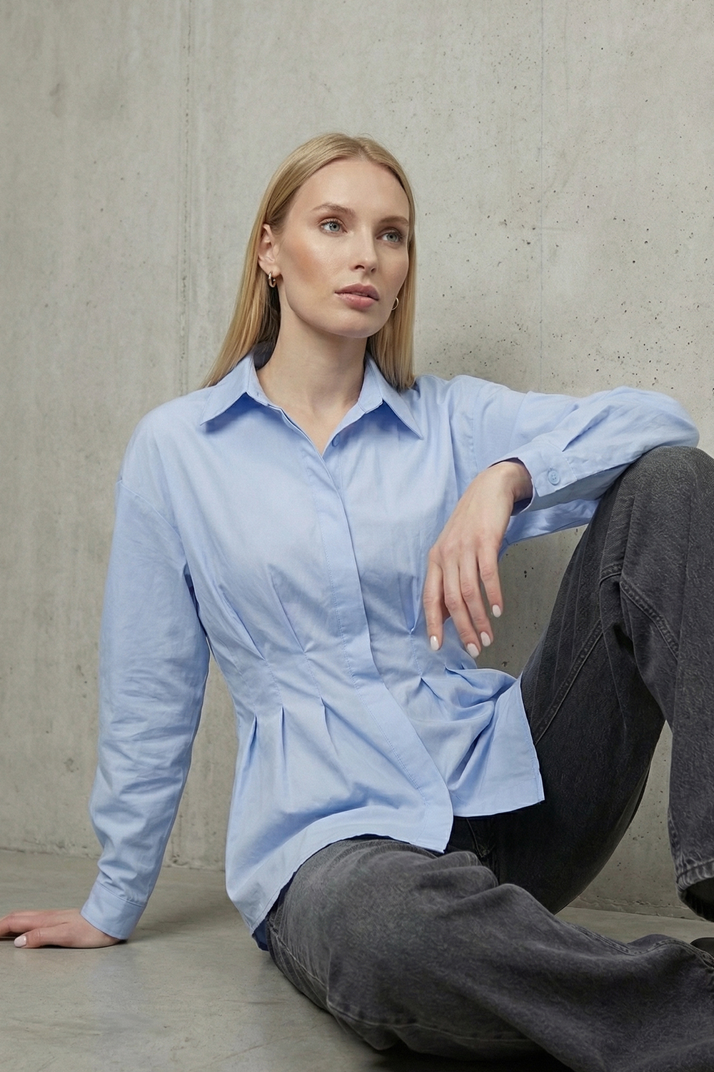 Light Blue Semi-Fitted Cotton Blouse with a Turn-Down Collar