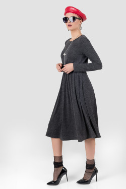 Klasyczna sukienka biznesowa z wiskozy w kolorze ciemnoszarym . Ciemnoszary.