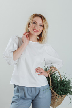 Women's White cotton blouse with voluminous sleeves and ties