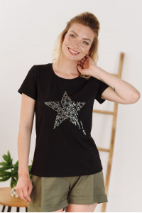 Black straight-cut cotton t-shirt with a Black print Черный