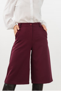 Шорты удлиненные женские из костюмной ткани цвета индиго Индиго