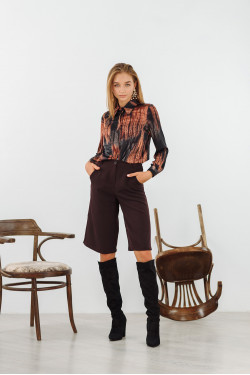 Черная шелковая блузка с воротником-стойкой для офиса Черный