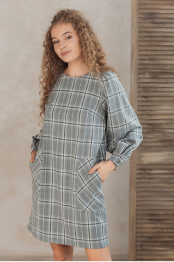 Grey and pink plaid midi dress, straight cut, for the office. Gray-pink.