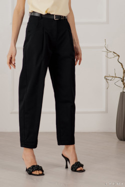 Blugi negri lejeri pentru femei, model tip banană, din bumbac. Culoare Negru