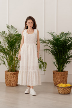 Молочный сарафан из прошвы с ажурной вышивкой длины миди