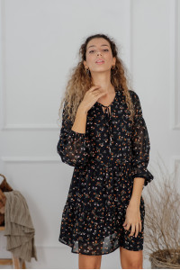 Чорна коротка сукня з легкого шифону з оборкою . Черный. Черный