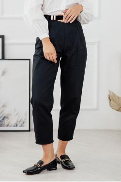 Czarny dżinsy typu slouchy z bawełny organicznej.