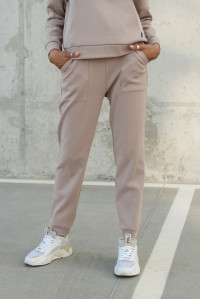 Pantalon de jogging en molleton couleur cappuccino. Cappuccino Капучино