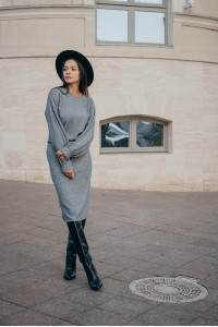 Серый свитшот из ангоры с объемными рукавами без капюшона Серый