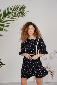 Черное короткое платье из штапеля с кружевом и объемными рукава Черный Черный