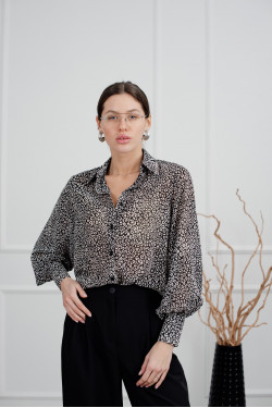 Черная шифоновая блуза с пышным рукавом для офиса Черный