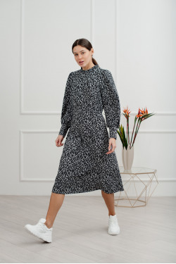 Черное платье миди из софта с воротником-стойкой и рюшами Черный