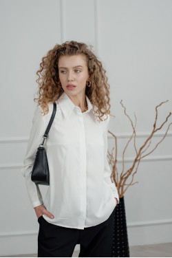 Базовая блуза для офиса из штапеля молочного цвета с длинным  Молочный