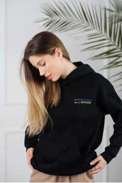 Черный свитшот с капюшоном из плотной трехнитки