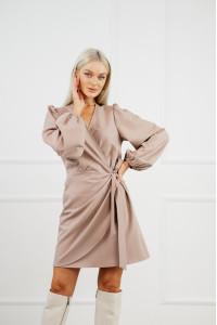 Короткое платье из штапеля на запах цвета пудра Пудра