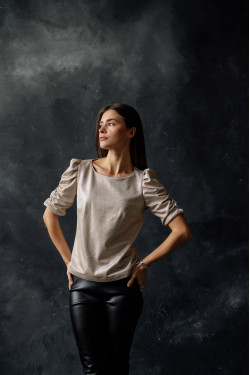 Блузка вечерняя из трикотажа-металлик золотого цвета Золотой