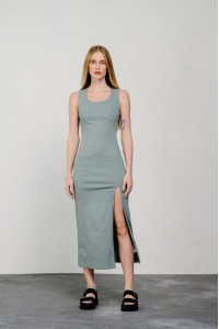 Вечернее платье-футляр миди без рукавов цвета шалфей Шалфей