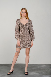 Короткое вечернее платье бежевое из штапеля с длинным рукавом Бежевый Бежевый