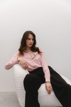 Базовая блузка свободного кроя с длинным рукавом цвета пудра