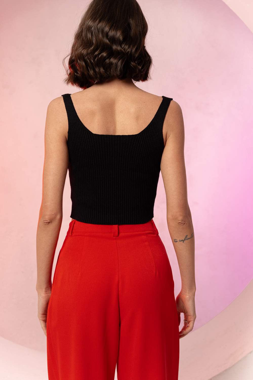 Топ 4102 Черный