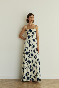 Длинный кремовый сарафан из шелка Армани с открытой спиной Кремовый