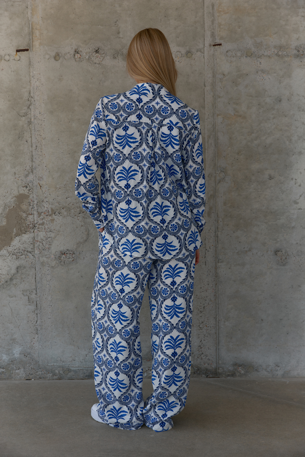 Костюм 6608 Белый синий