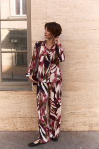 Коралловый брючный костюм из штапеля с широкими брюками Коралловый