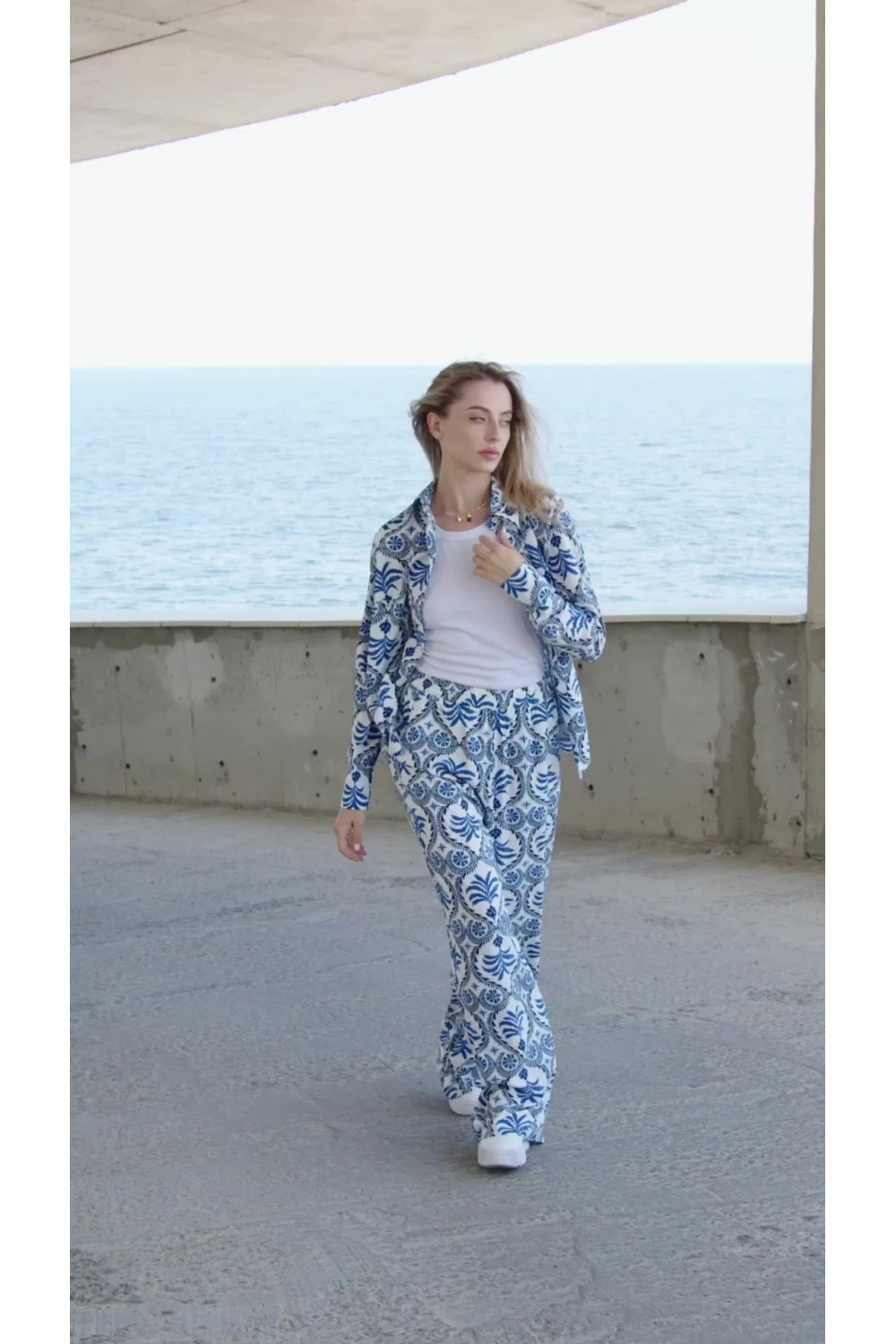 Костюм 6608 Белый синий